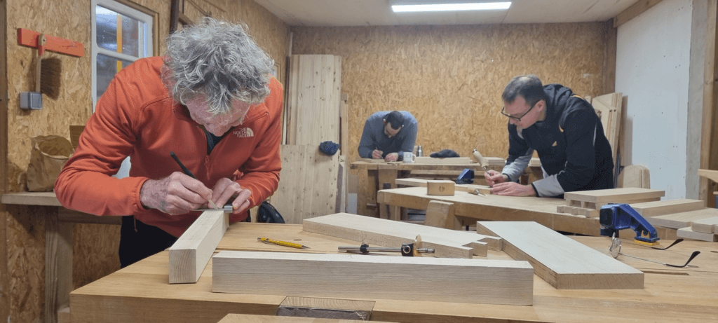 Apprendre le travail du bois à la main avec La Manufacture Atelier Bois